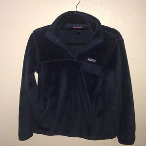 Navy blue Patagonia synchilla pullover